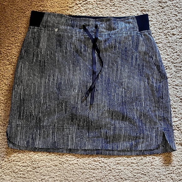 Athleta Dresses & Skirts - Athleta Stylish Navy and White Women's Skirt
